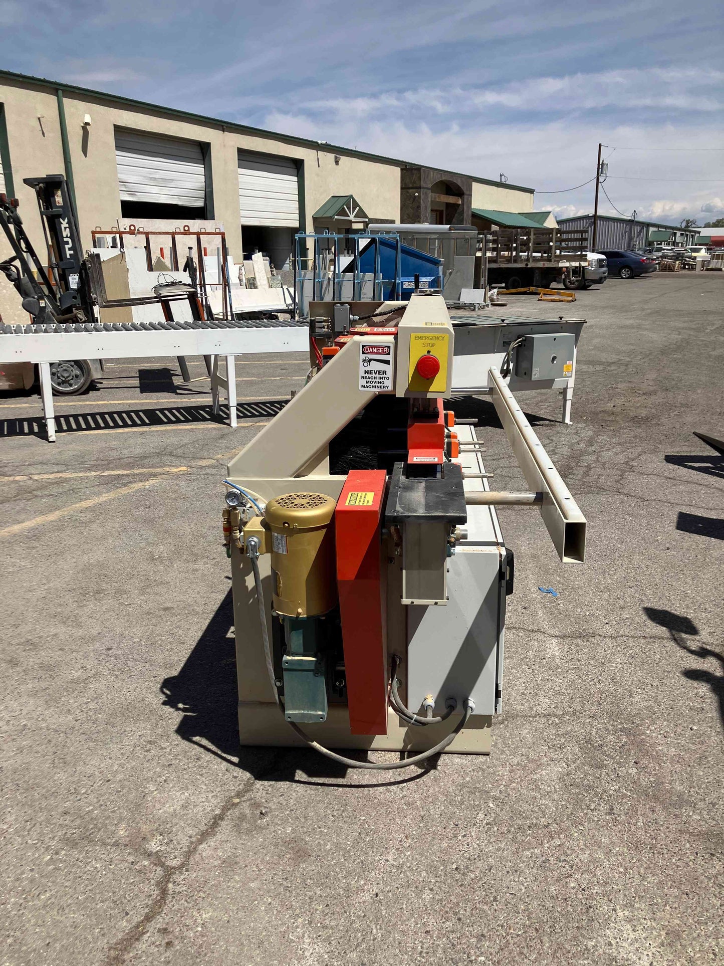 2022 Unique Model 422 Shape and Sand Door Machine - Arizona