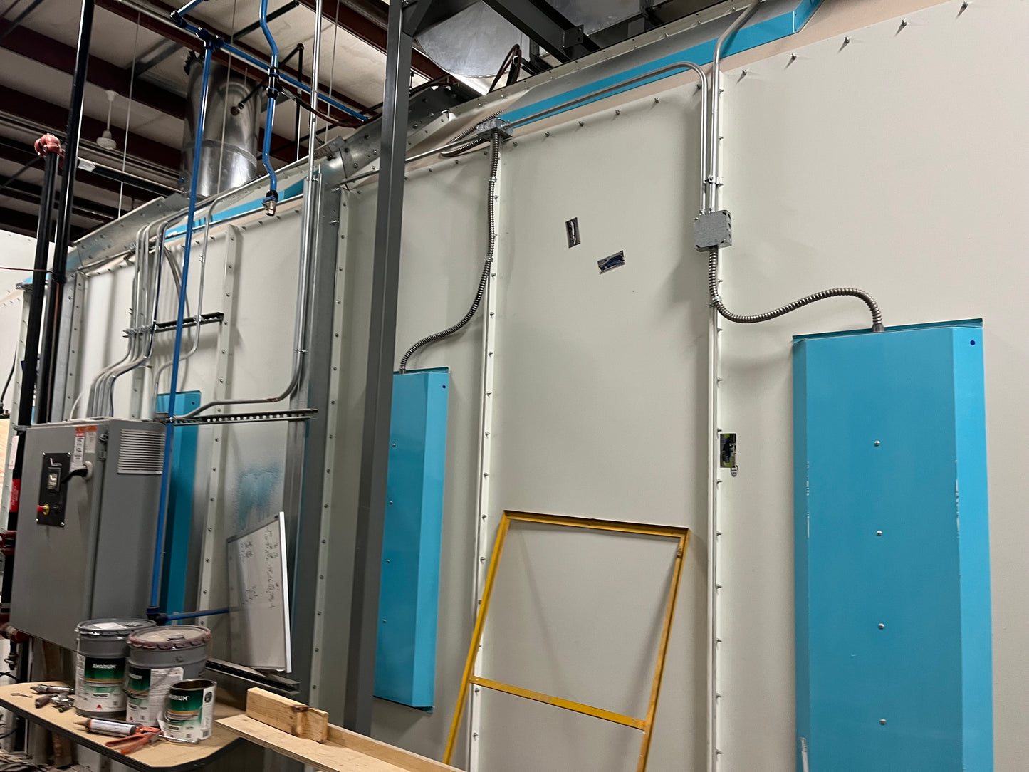 2019 Global Finishing Systems Crossdraft Pressurized Spray Booth - Michigan