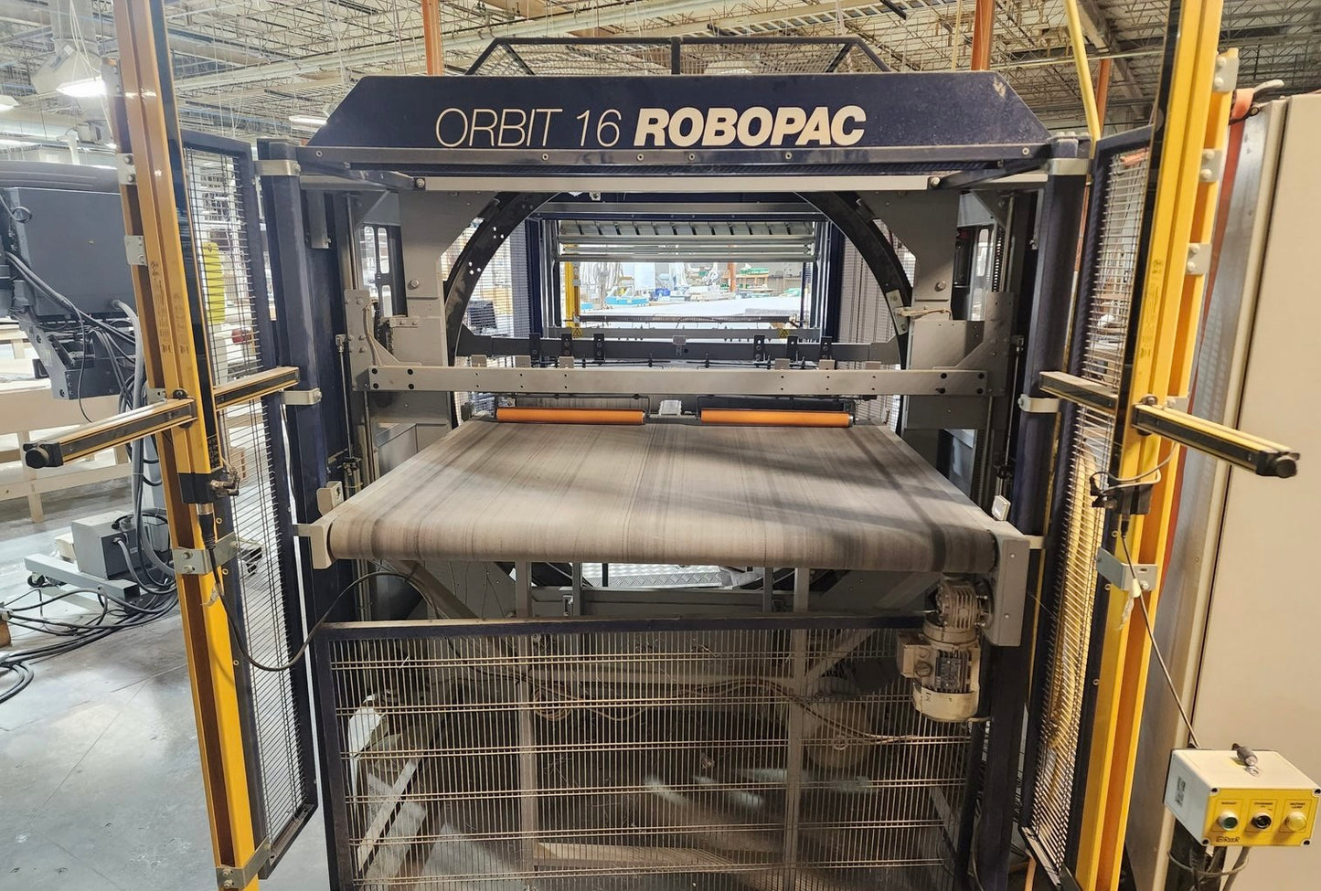 2019 Robopac Pluripac 1500 Ring Machine - Michigan