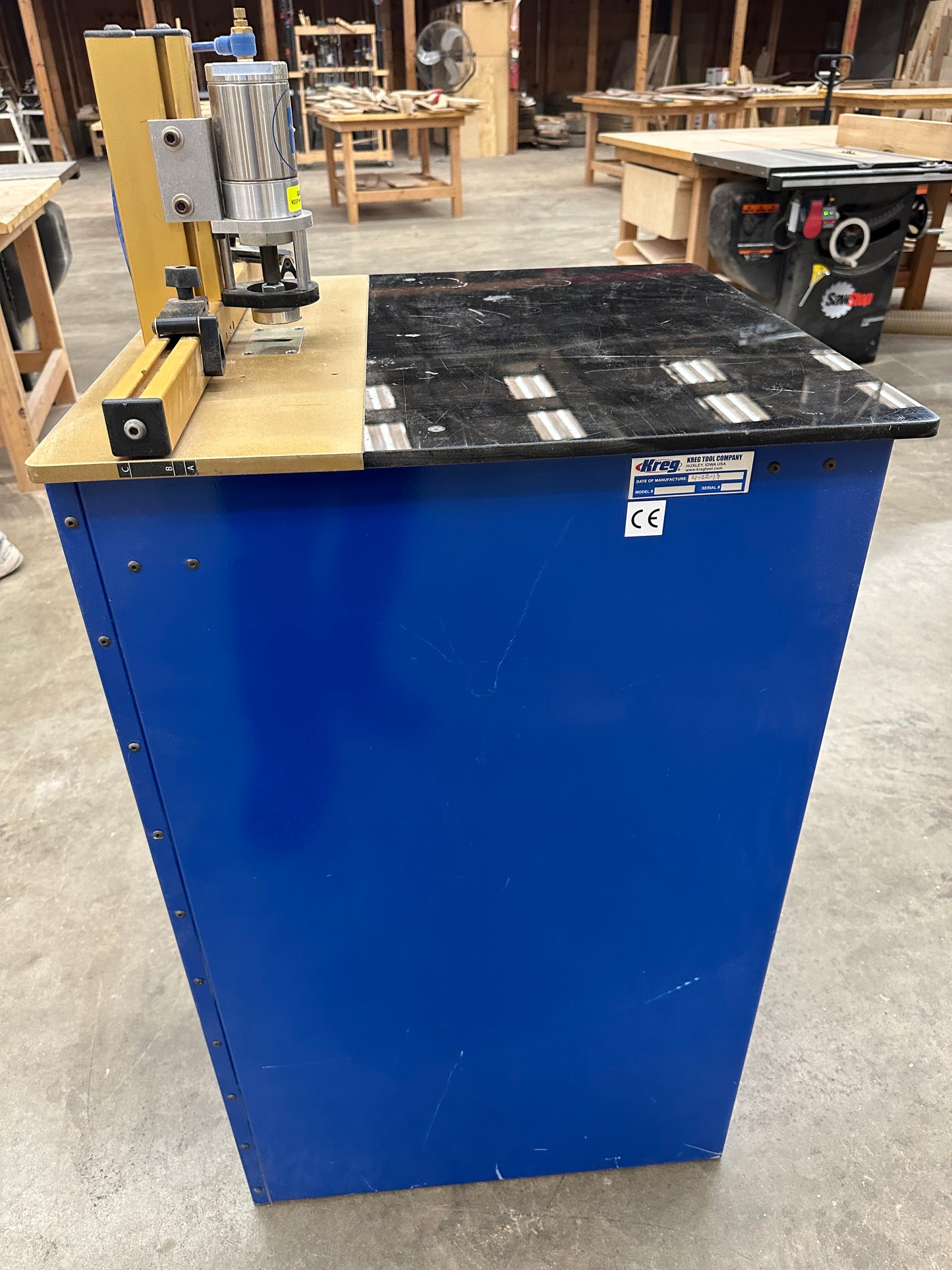 Kreg DK1100 FP Single-Spindle Pneumatic Pocket-Hole Machine