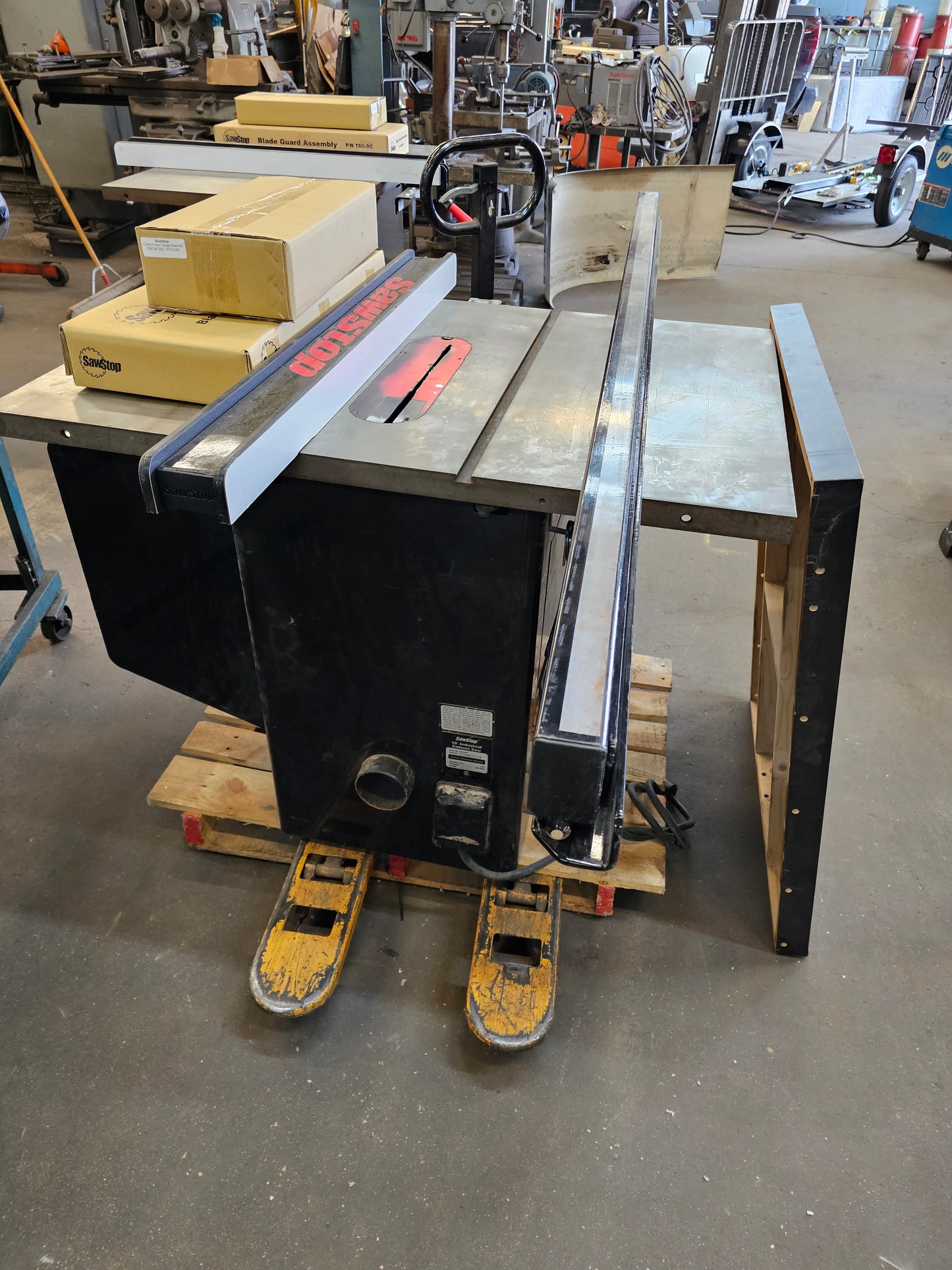 SawStop 10" Industrial Cabinet Saw (Saw 1 of 2) - Illinois
