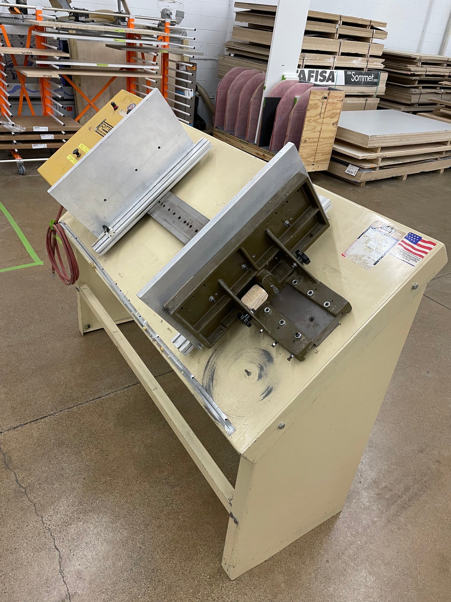 2004 Ritter R827 Drawer Clamp - Minnesota