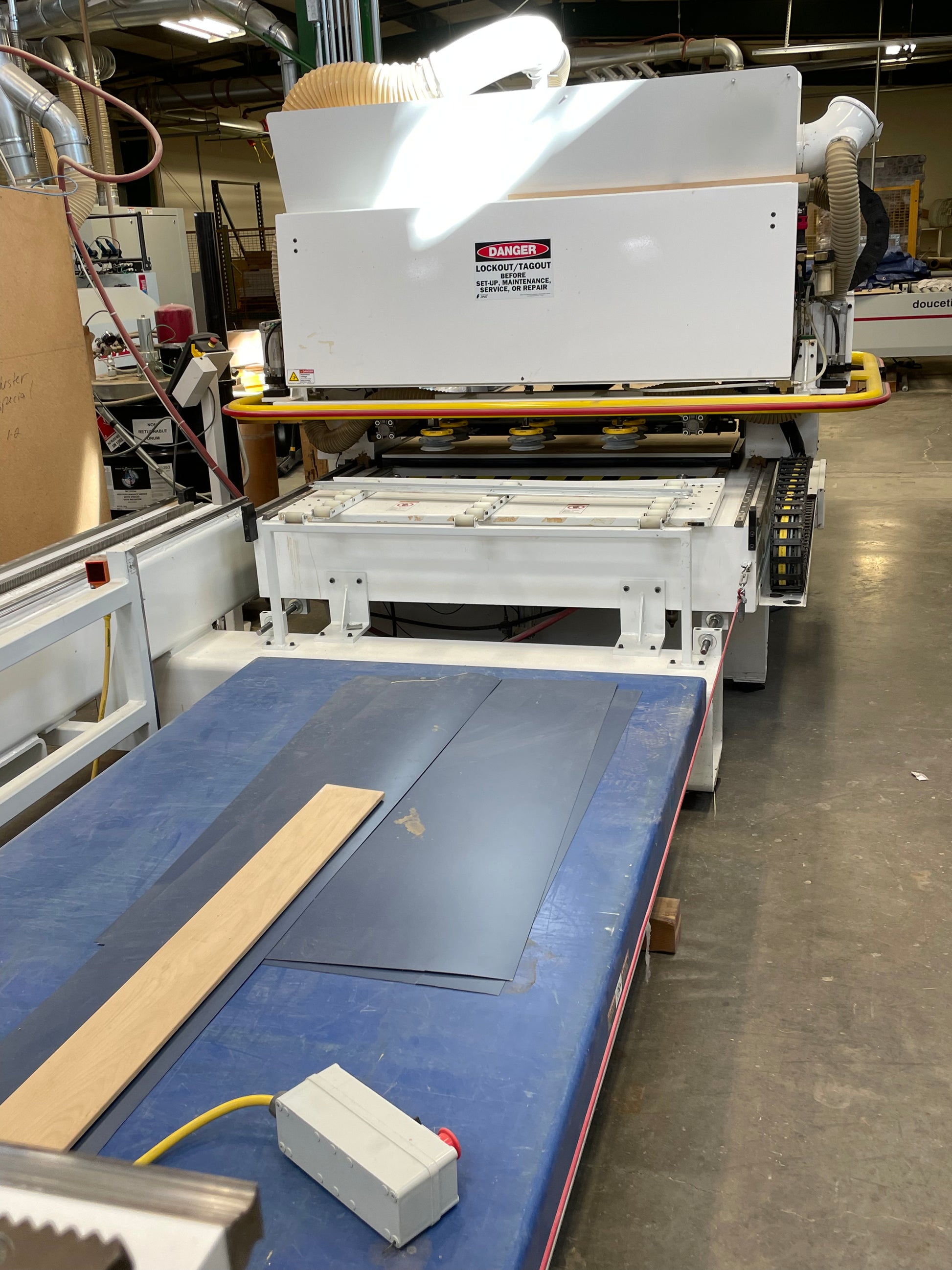 2007 CR Onsrud Mate Series 97M12D 4x8 CNC Router with Loading Unloadin ...