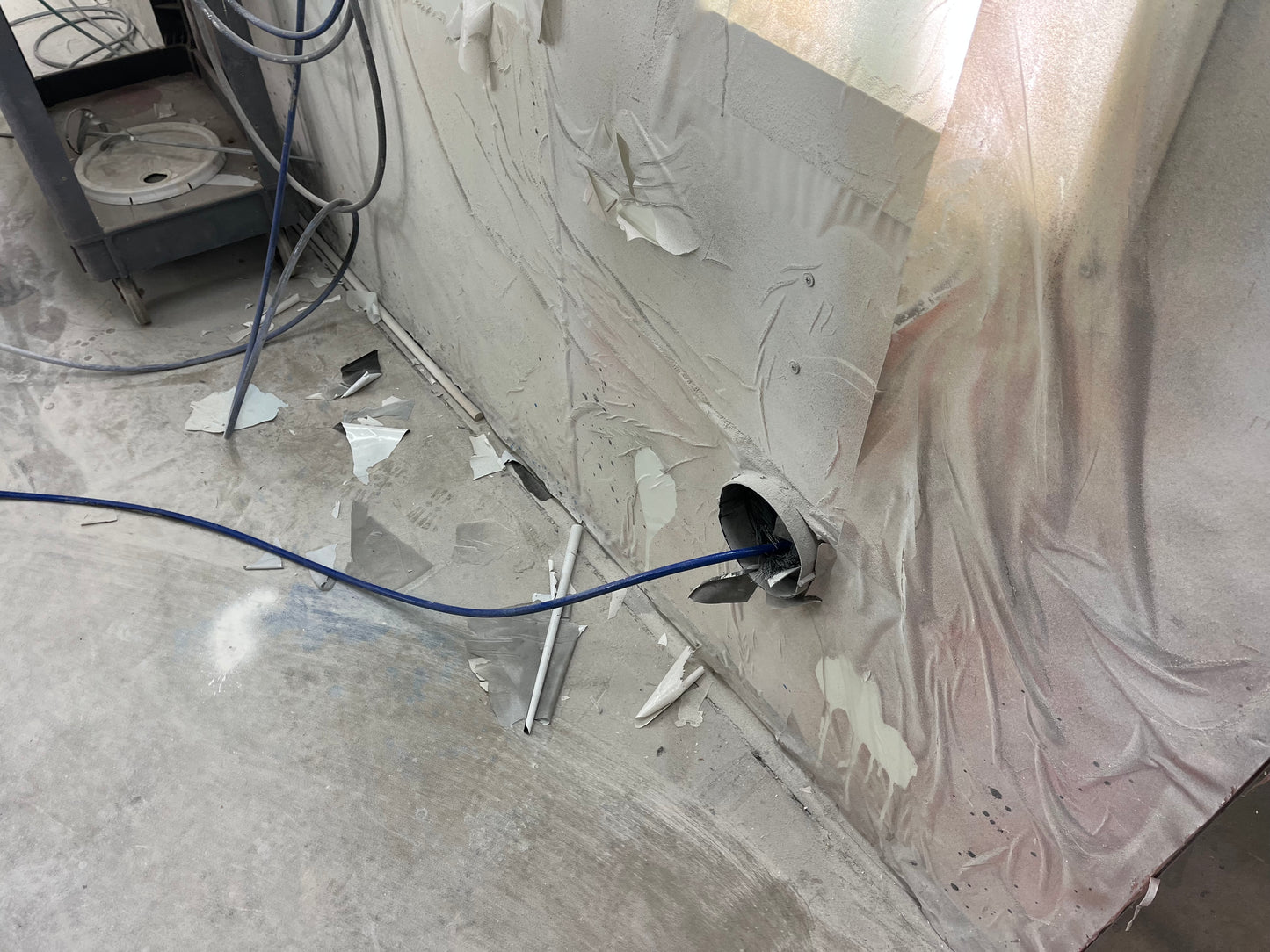 2019 Global Finishing Systems Crossdraft Pressurized Spray Booth - Michigan