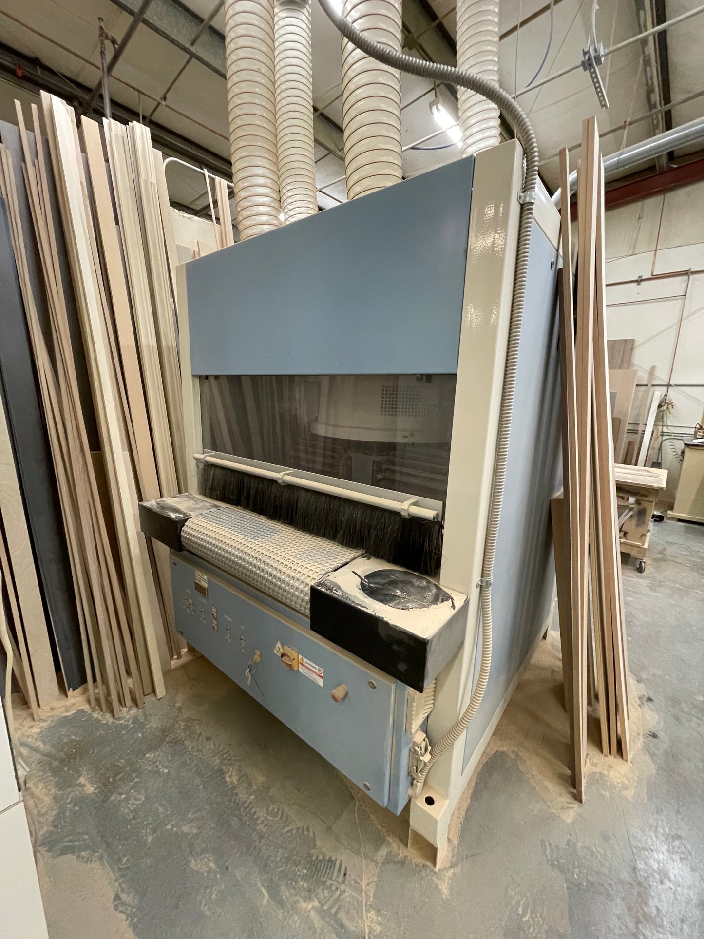 2004 Quickwood 32" PRO 800 Denibbing Brush Sander - Oregon