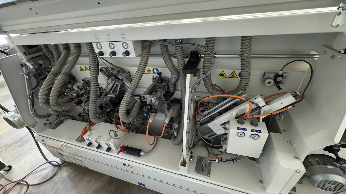 SCM Olimpic K560 T-ER2 Edgebander with Pre-Mill and Corner Rounding (2017) - California