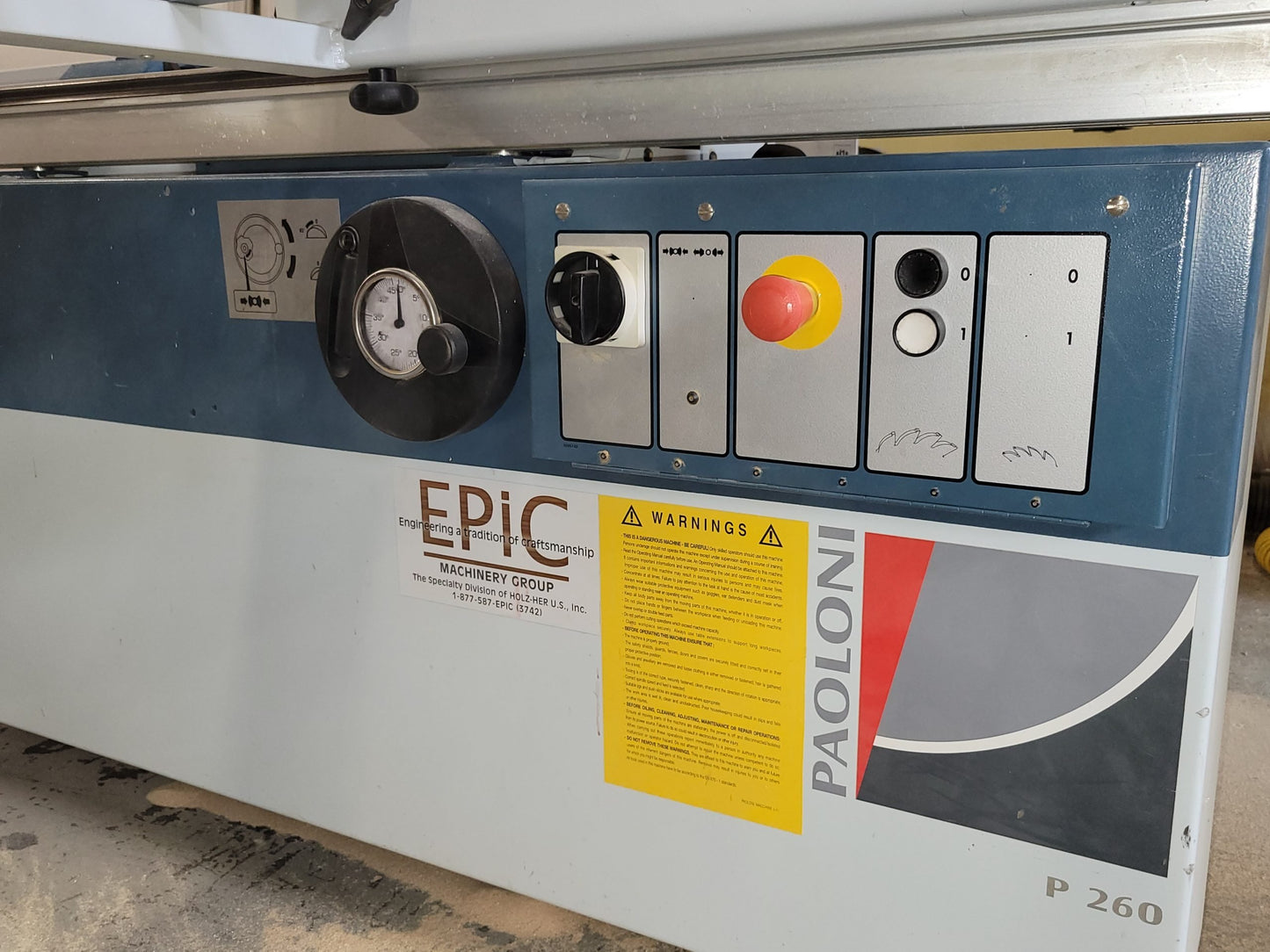 1999 Paoloni Sliding Table Saw with Delta Dust Collector