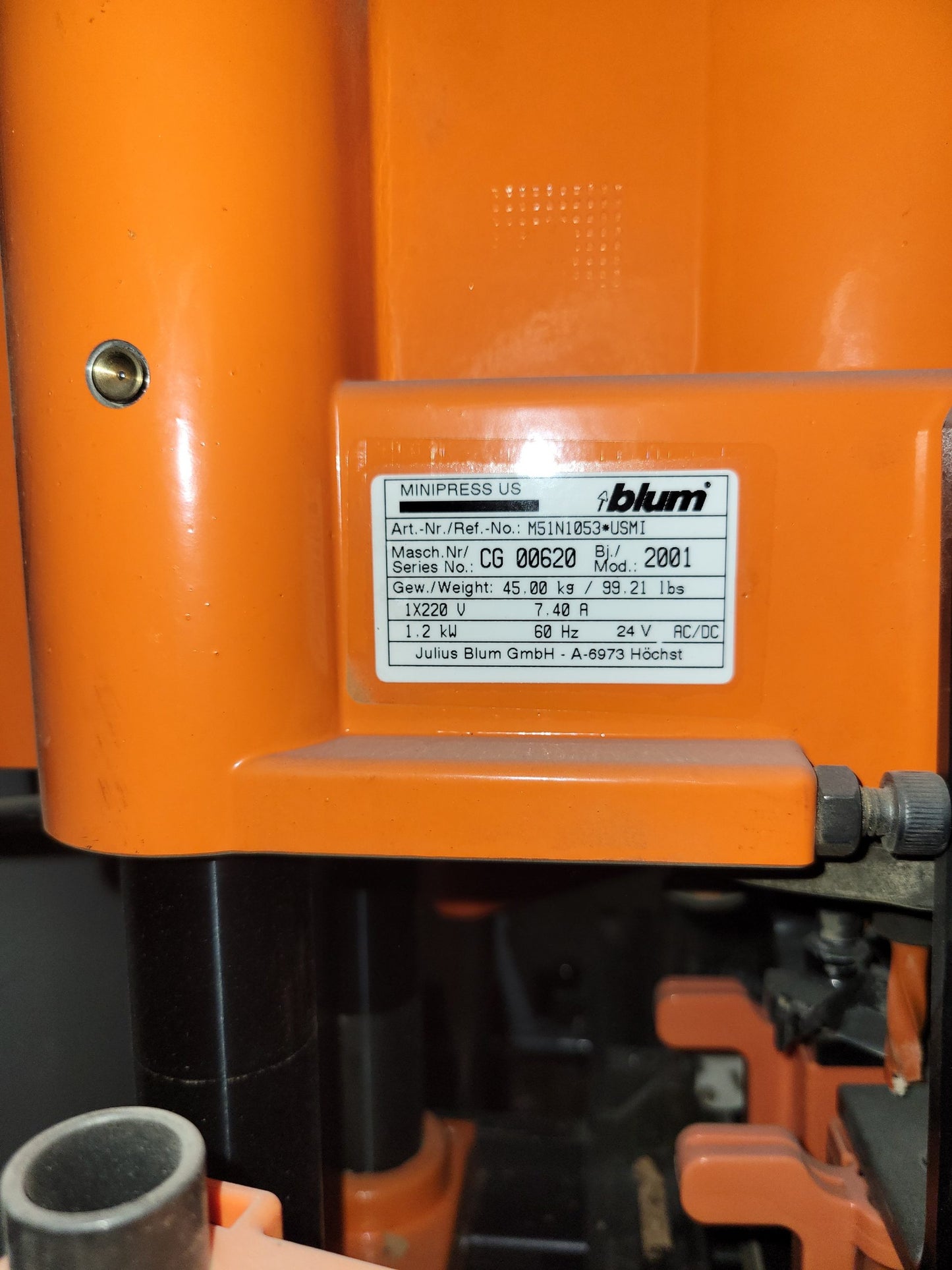 Blum Minipress 2001 – Low Usage- Great Condition