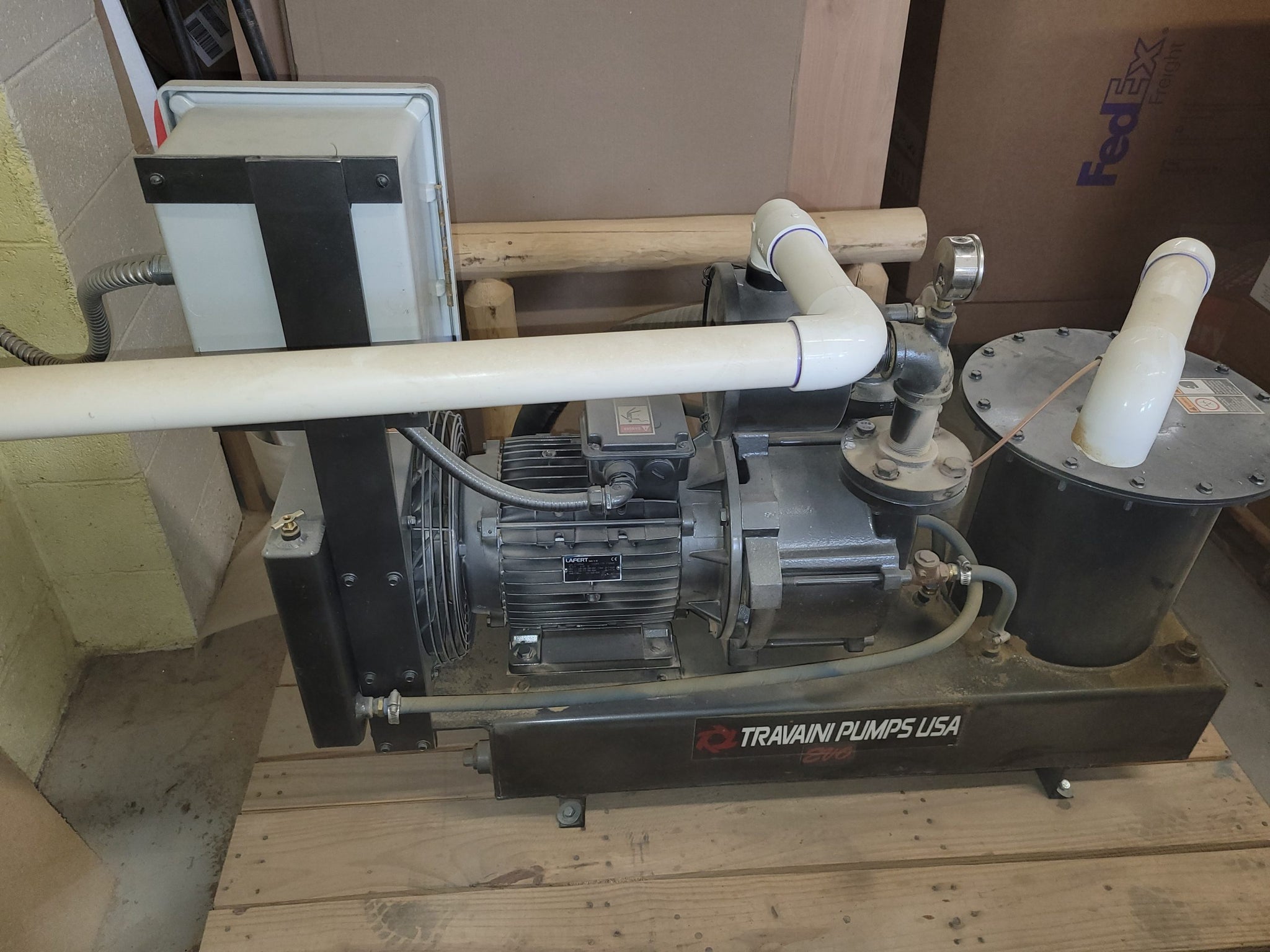 Used 2008 Camwood CNC Router with Pump ibidmachinery