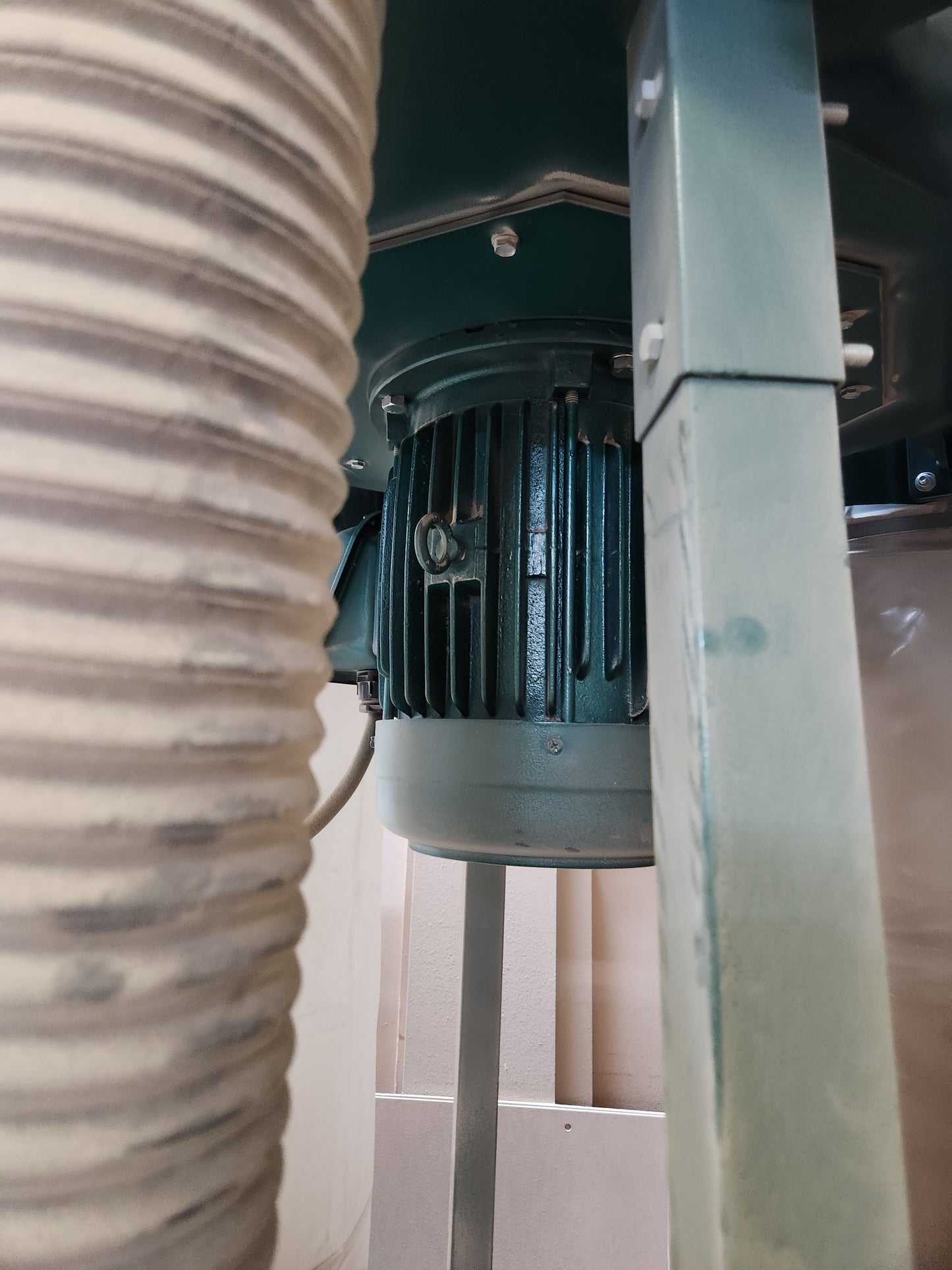 Grizzly Industrial Dust Collector - Oregon