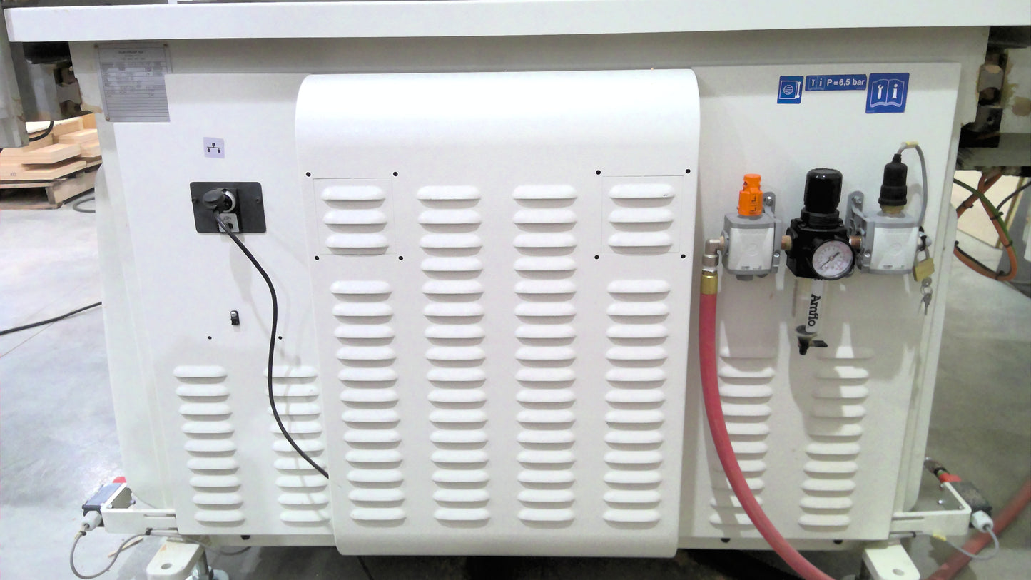 2015 Pratix S12C Router Located in Ohio