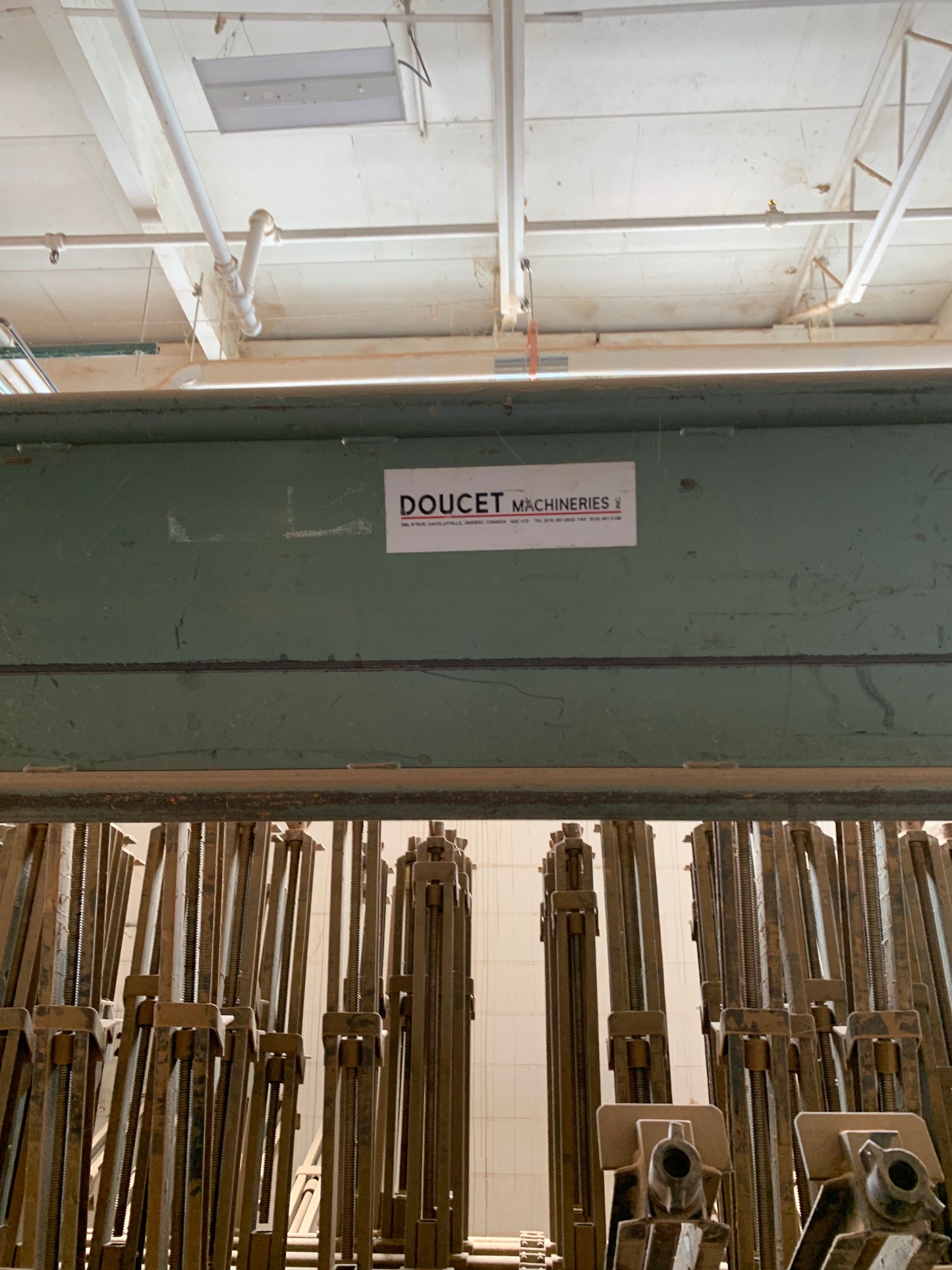 Doucet Clamp Carrier