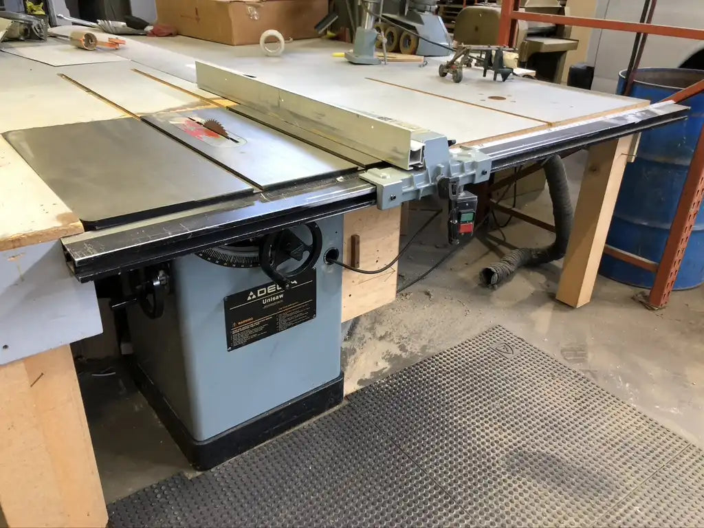 Delta 10″ Unisaw Table saw, 3 HP Motor with 50″ Delta Unifensce