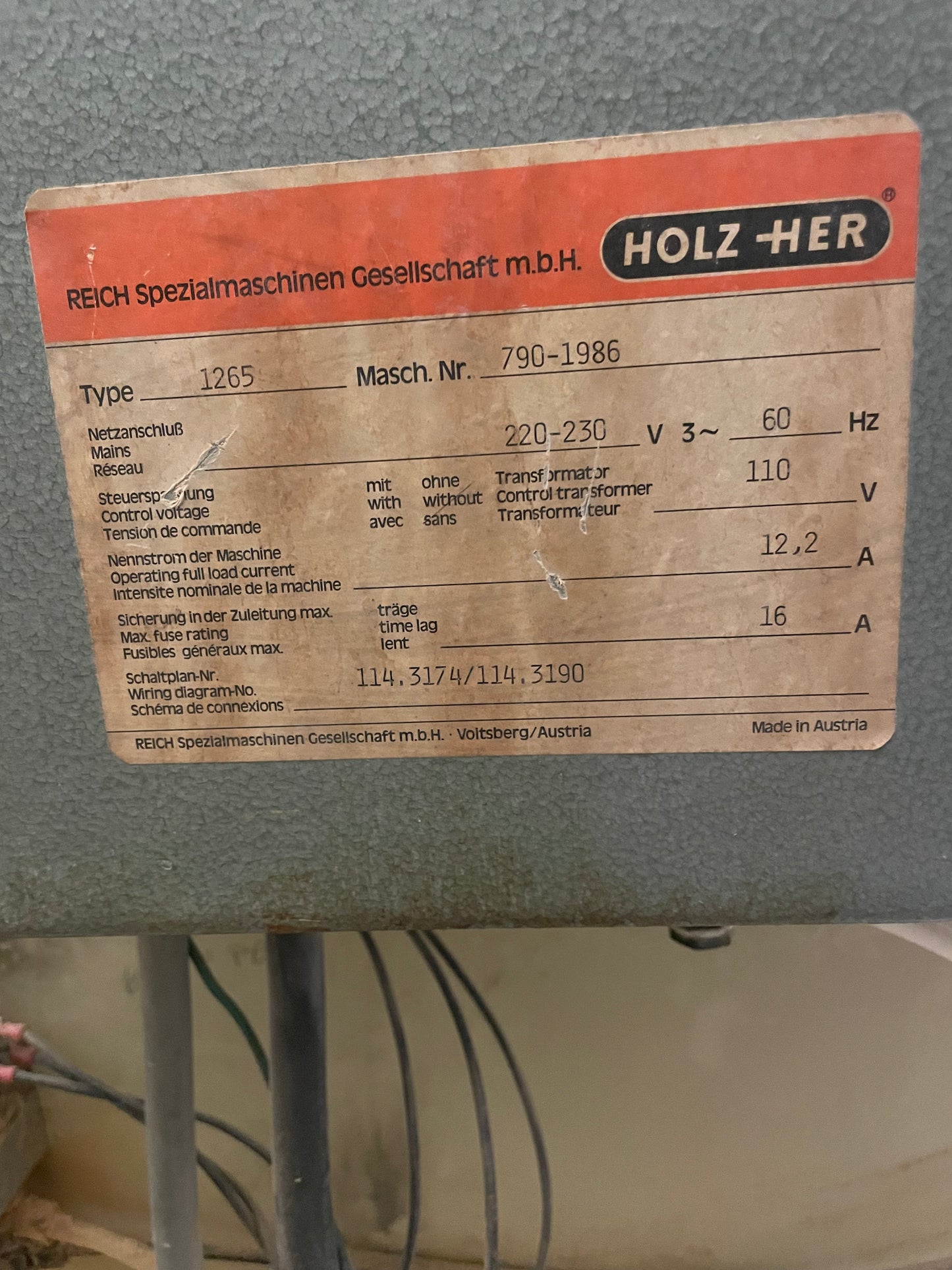 1986 Holzher Vertical Panel Saw - Illinois