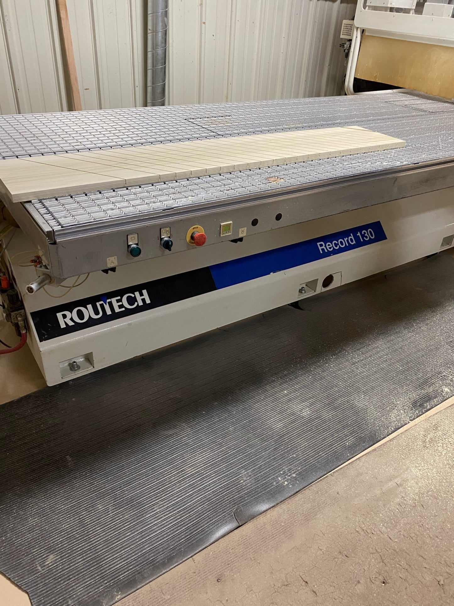 2002 Routech Record 130 Model CNC Router