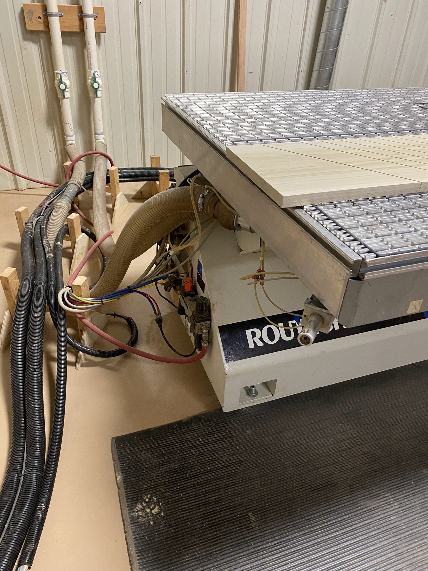 2002 Routech Record 130 Model CNC Router