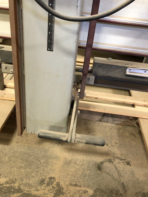 Harwi Dolphin Vertical Saw - Illinois